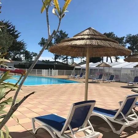 4 Etoiles - Piscine - Eehebb *
